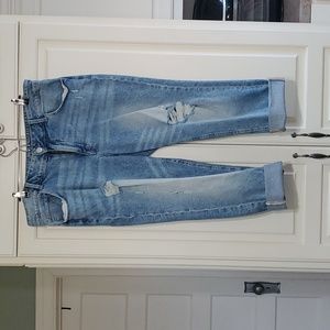 MAURICES MID-RISE DISTRESSED CROPPED JEANS SIZE 18W